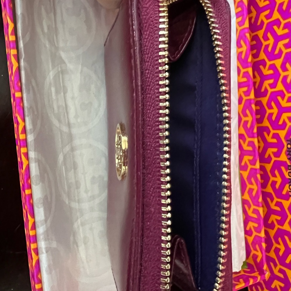 Tory Burch Card/Key Chain Wallet - image 5